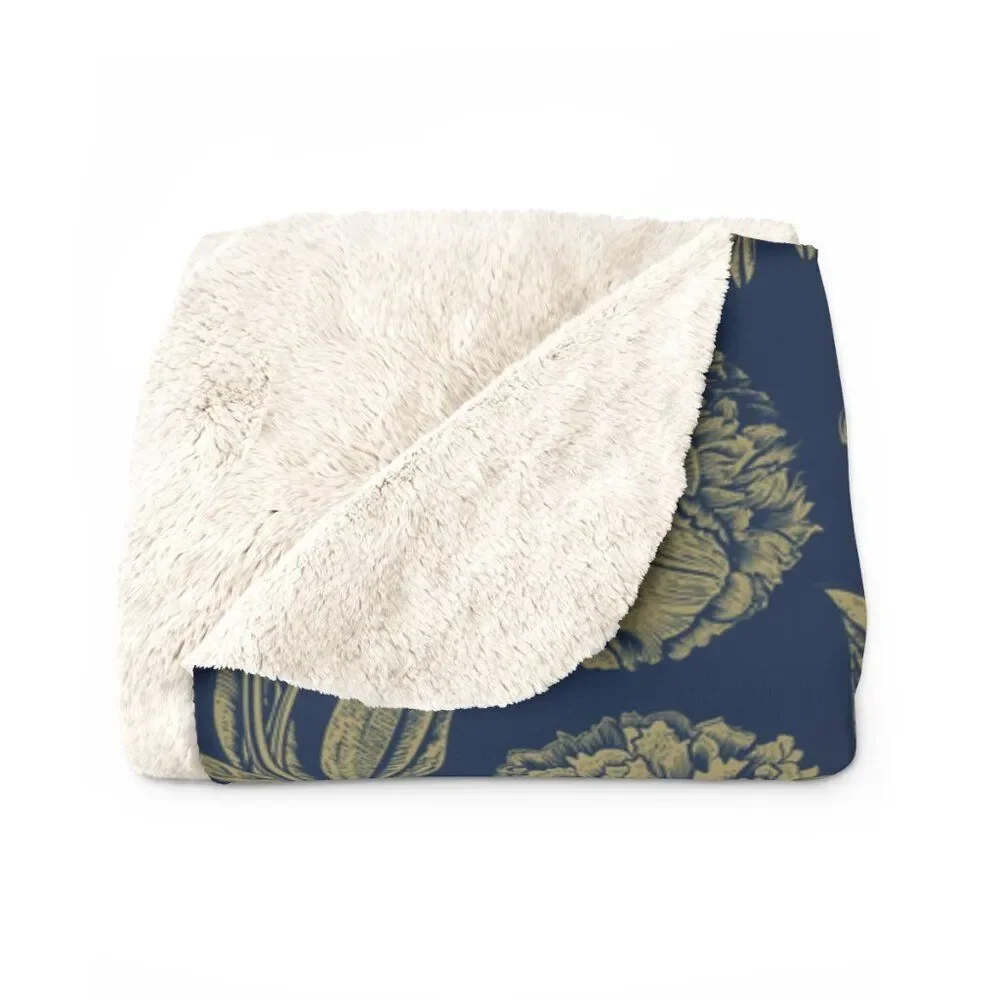 NWT Porter Anna- Navy & Gold Sherpa Blanket in Peony